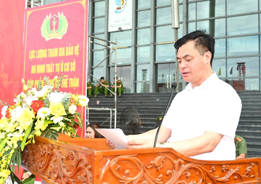 Đ.c Phó Chủ tịch UBND thành phố Đào Văn Quyết phát biểu tại buổi lễ
