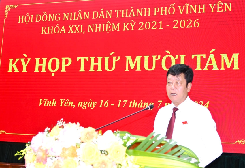 Đại biểu HĐND thành phố thảo luận tại kỳ họp Đại biểu HĐND thành phố thảo luận tại kỳ họp