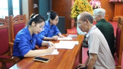 pc vinh phuc dang huong tuong niem cac anh hung liet si