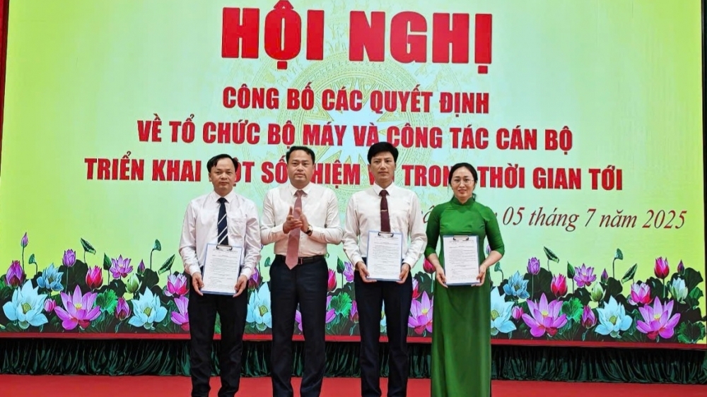 Phú Thọ: Xã Liên Châu công bố các quyết định về công tác cán bộ