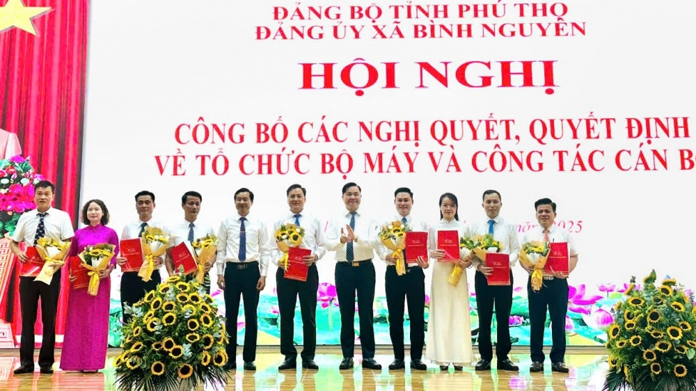 Phú Thọ: Công bố tổ chức bộ máy và công tác cán bộ tại xã Bình Nguyên