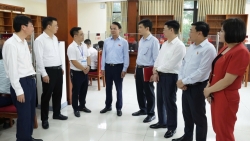 bi thu tinh uy phu tho tiep xuc cu tri tai phuong vinh yen