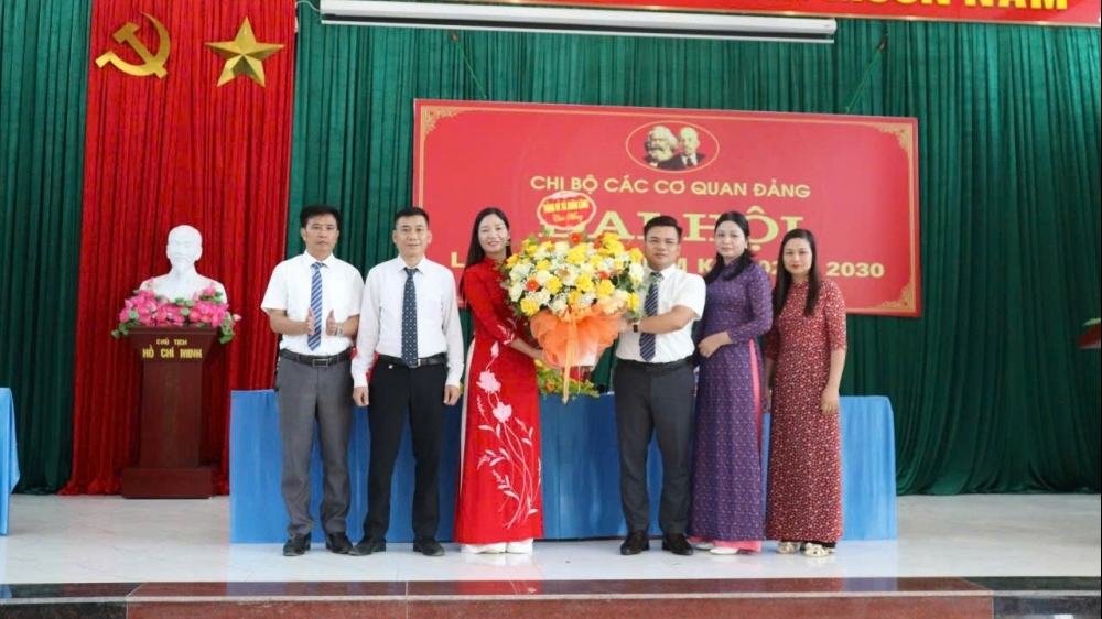 Phú Thọ: Xây dựng chi bộ các cơ quan Đảng xã Xuân Lãng thực sự trong sạch, vững mạnh