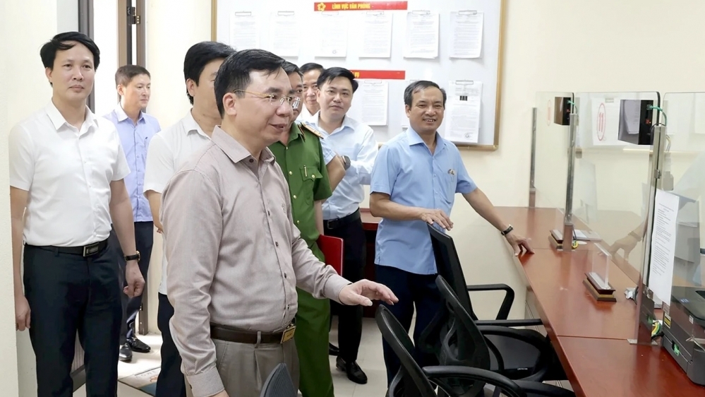 Phó Bí thư Tỉnh ủy Phú Thọ kiểm tra việc vận hành tại xã Tam Đảo