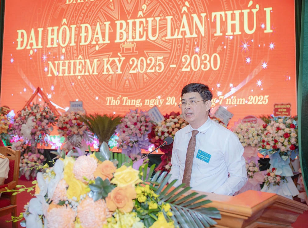 Đồng chí Trần Việt Cường, Ủy viên BTV Tỉnh ủy Phú Thọ, Giám đốc Sở Nội vụ phát biểu tại Đại hội