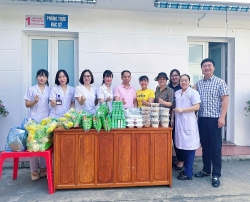 trung tam y te khu vuc vinh yen lan toa yeu thuong