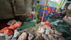 xa lien chau phat hien thu giu gan 5 tan thit lon oi thiu