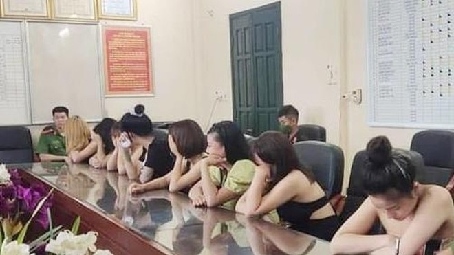 Phú Thọ: Phát hiện nhóm nam nữ "bay lắc" trong quán karaoke để mừng sinh nhật