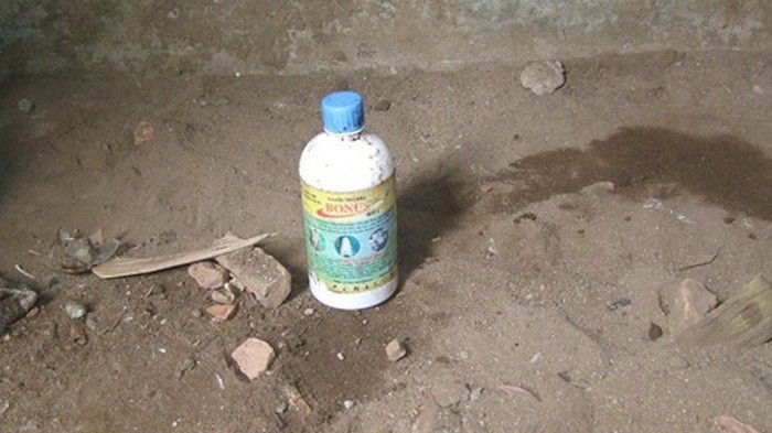 Hà Giang: Cứu chữa trường hợp mẹ cùng con nhỏ 3 tháng tuổi uống thuốc diệt cỏ tự tử