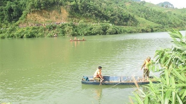 Lào Cai: Lật thuyền trên sông Chảy làm 1 người chết, 4 người mất tích