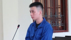 Nghệ An: 9X lái xe tông thẳng vào đám đông để "trả thù" cho em