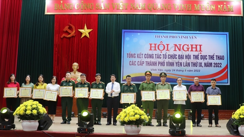 Vĩnh Phúc: Khen thưởng tập thể, cá nhân có thành tích xuất sắc trong Đại hội TDTT TP Vĩnh Yên