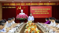 bo chinh tri kiem tra cong tac can bo tai tinh vinh phuc