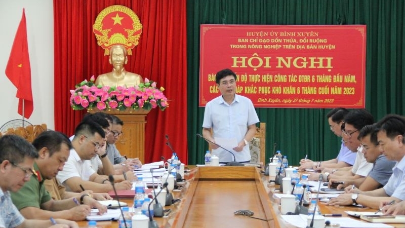 Vĩnh Phúc: Tiếp tục vận động người dân dồn thửa đổi ruộng tại xã Phú Xuân, Tân Phong