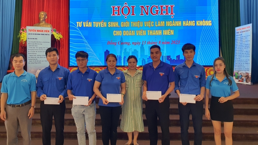 Vĩnh Phúc: Gần 150 đoàn viên, thanh niên tham dự tuyển sinh ngành hàng không