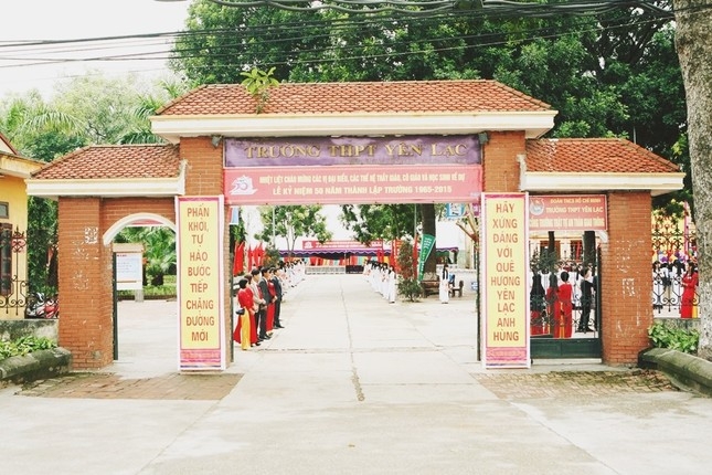 Trường THPT Yên Lạc ở Vĩnh Phúc trích phần trăm tiền thu đồng phục sai quy định