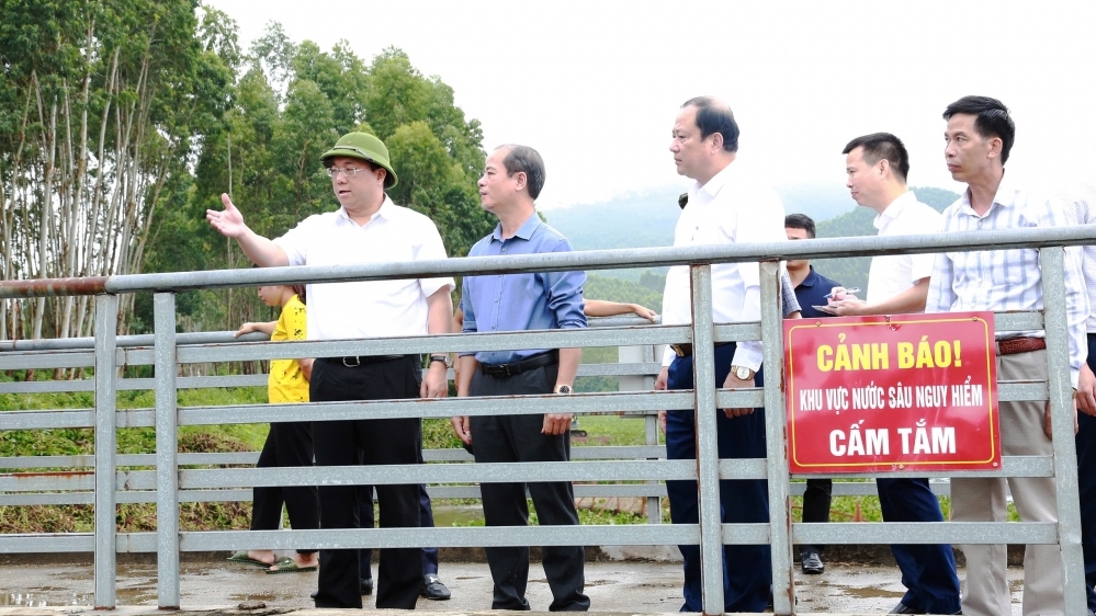 Chủ tịch tỉnh Vĩnh Phúc kiểm tra các dự án hạ tầng tại một số KCN