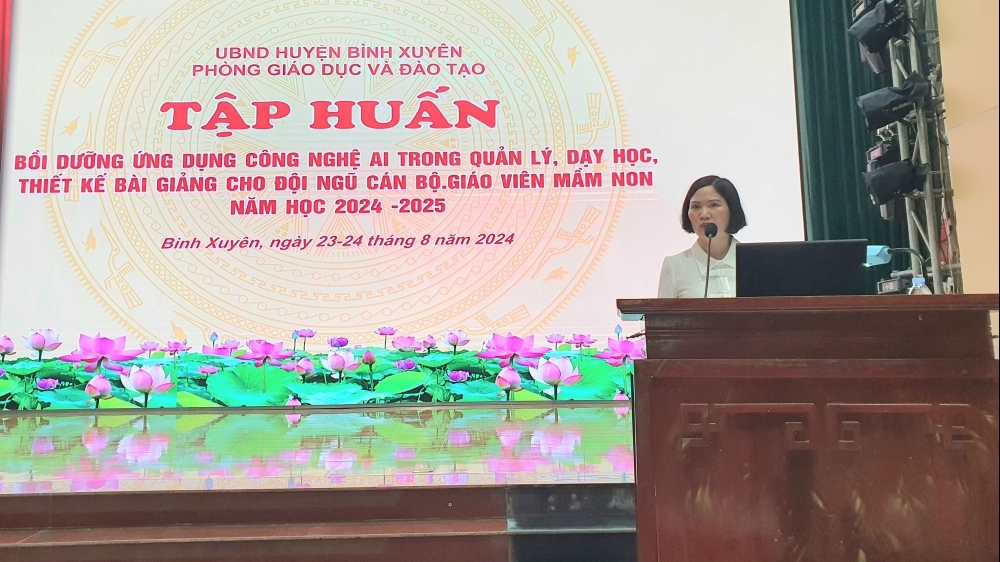 Huyện Bình Xuyên: Tập huấn ứng dụng AI cho giáo viên