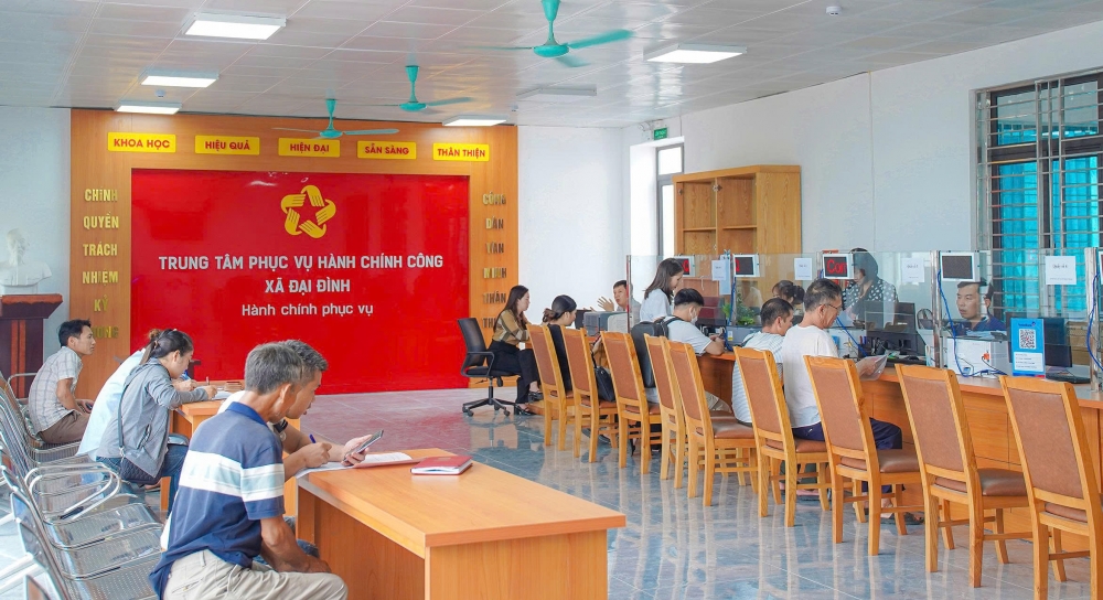 Trung tâm Phục vụ hành chính công xã Đại Đình có cơ sở vật chất, trang thiết bị đồng bộ, khang trang.