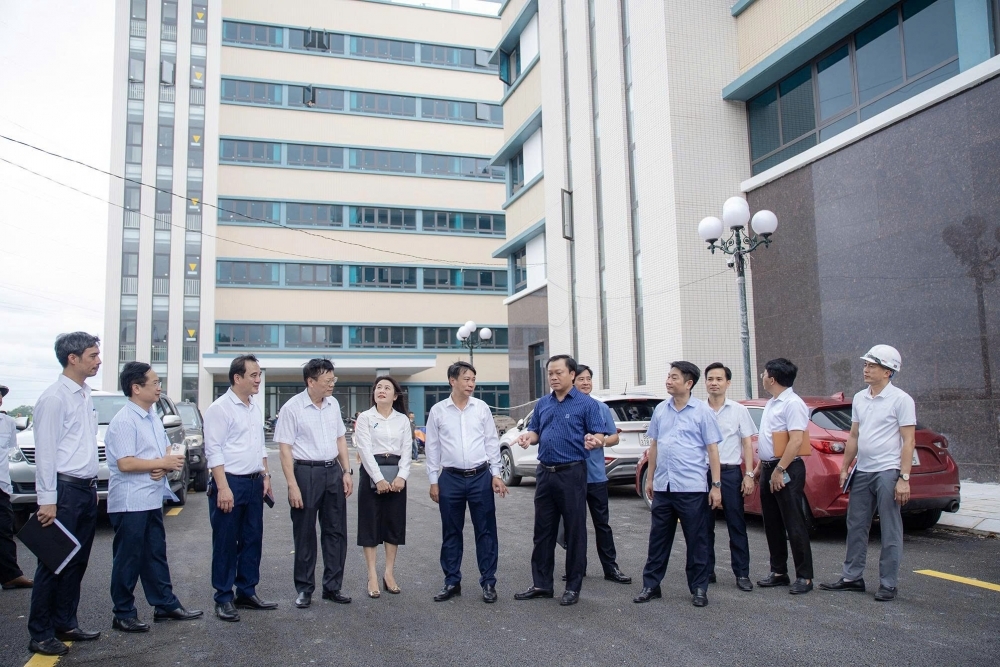 đồng chí Nguyễn Khắc Hiếu, TUV, Phó Chủ tịch UBND tỉnh Phú Thọ đã đi kiểm tra tiến độ triển khai Dự án xây dựng, nâng cấp Trung tâm Y tế Khu vực Yên Lạc. Đây là 1 trong 3 công trình được tỉnh Phú Thọ lựa chọn tổ chức khởi công, khánh thành nhân kỷ niệm 80 năm Quốc khánh nước Cộng hòa xã hội chủ nghĩa Việt Nam.