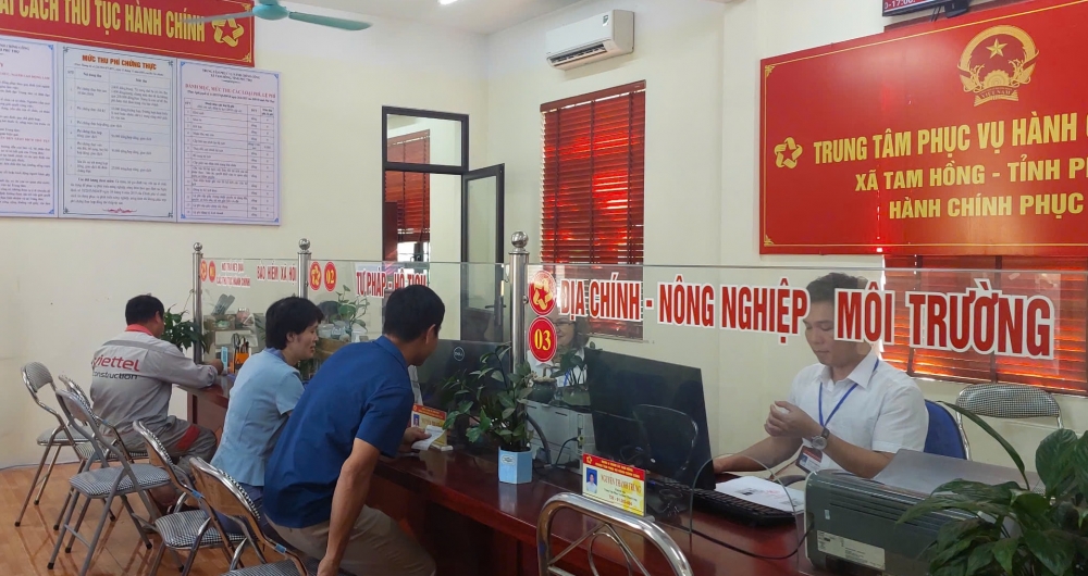 Xã Tam Hồng: Nâng cao tinh thần, trách nhiệm phục vụ Nhân dân