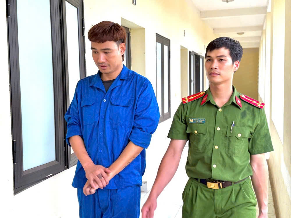 Công an xác định Đỗ Đông Hưng là người cầm đầu đường dây này. Công an xác định Đỗ Đông Hưng là người cầm đầu đường dây này.