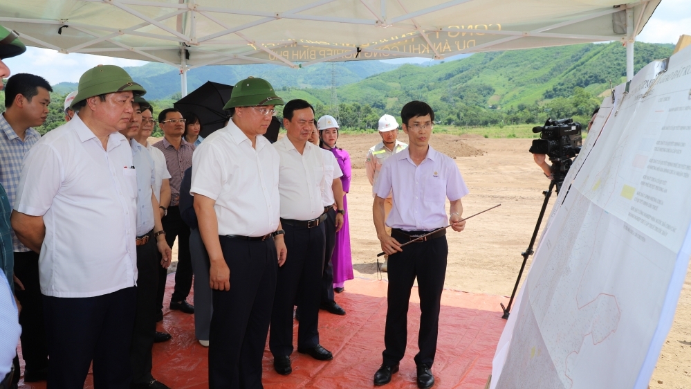 Chủ tịch tỉnh Phú Thọ kiểm tra việc tháo gỡ khó khăn cho một số dự án