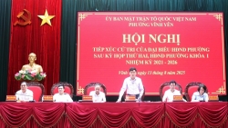 Đại biểu HĐND phường Vĩnh Yên tiếp xúc cử tri