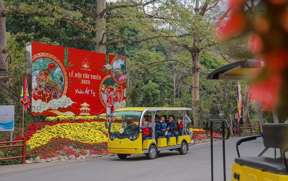 Dịch vụ xe điện tại Khu di tích danh thắng Tây Thiên