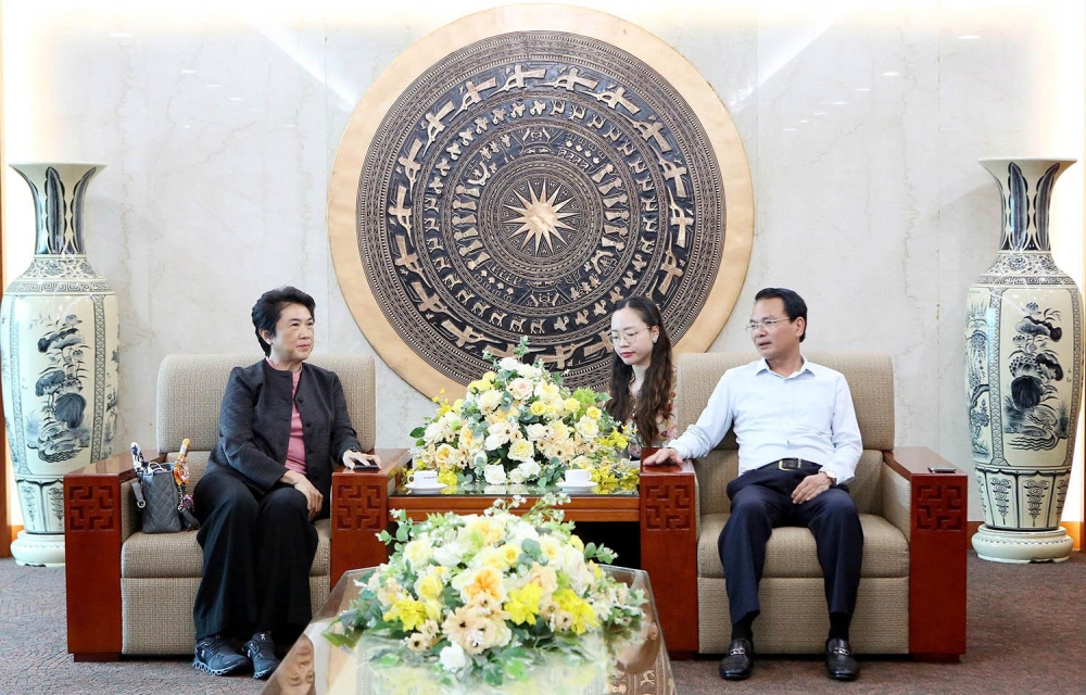 Bí thư Tỉnh ủy Đặng Xuân Phong phát biểu tại buổi làm việc