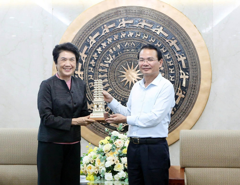 Bí thư Tỉnh ủy Phú Thọ Đặng Xuân Phong tiếp Tập đoàn Amata Thái Lan