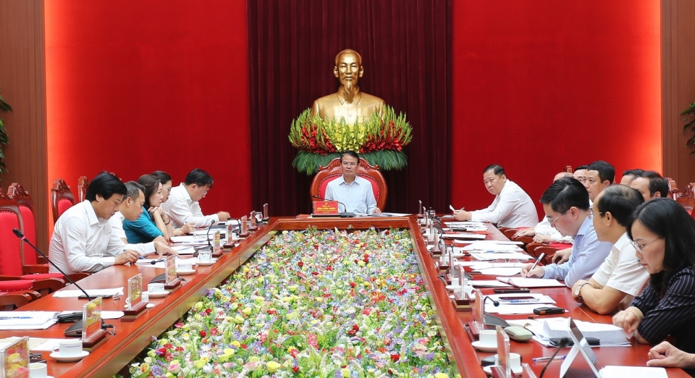 Đồng chí Bí thư Tỉnh ủy Đặng Xuân Phong chủ trì hội nghị