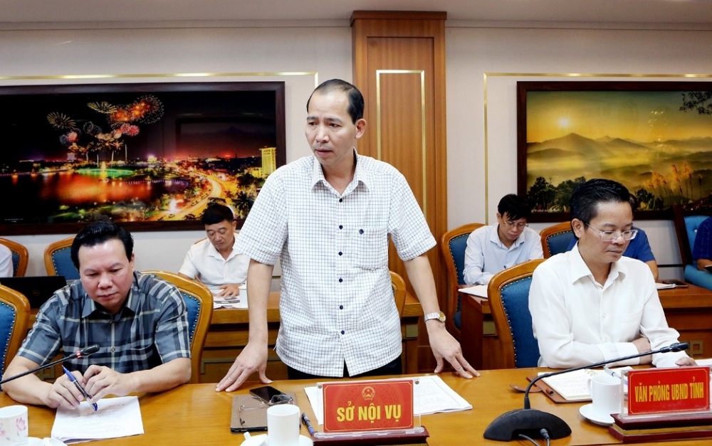 Đại diện lãnh đạo Sở Nội vụ thảo luận tại hội nghị Đại diện lãnh đạo Sở Nội vụ thảo luận tại hội nghị