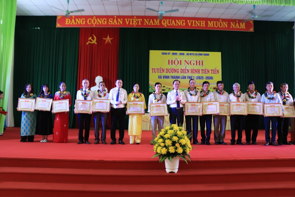 Xã Vĩnh Thành - Phú Thọ: Hội nghị tuyên dương điển hình tiên tiến lần thứ I