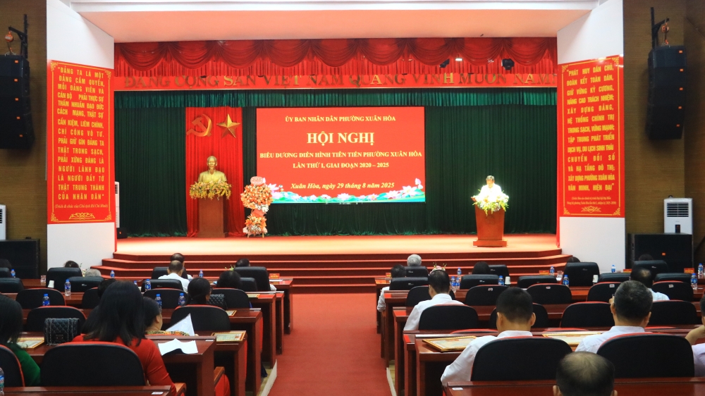 Toàn cảnh hội nghị