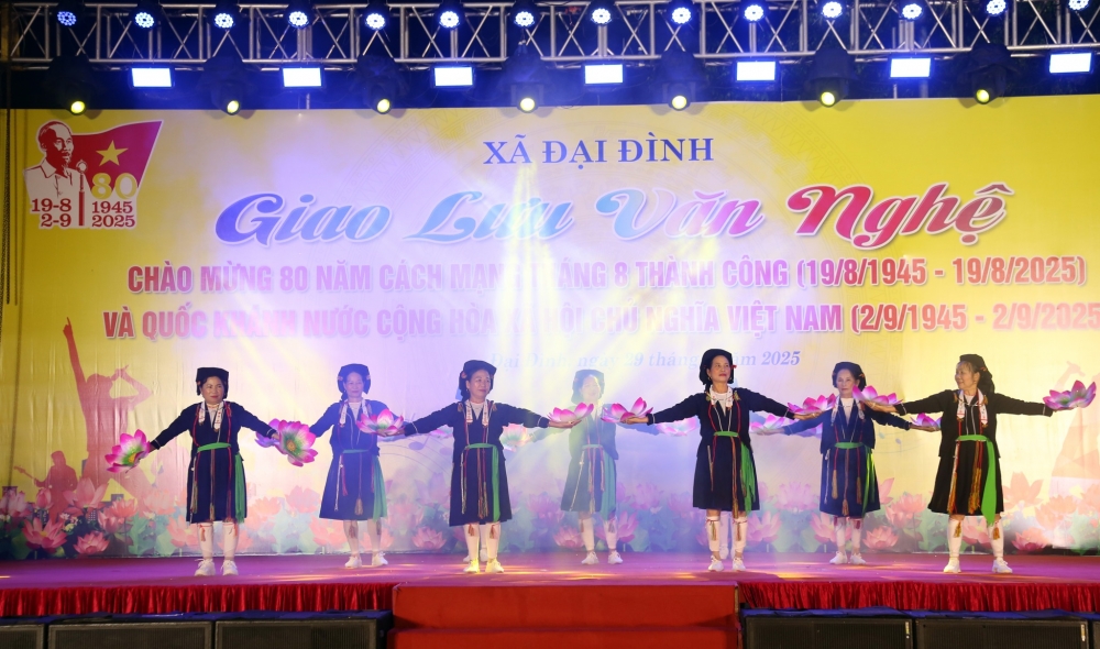 Xã Đại Đình: Sôi nổi đêm giao lưu văn nghệ chào mừng Quốc khánh 2/9