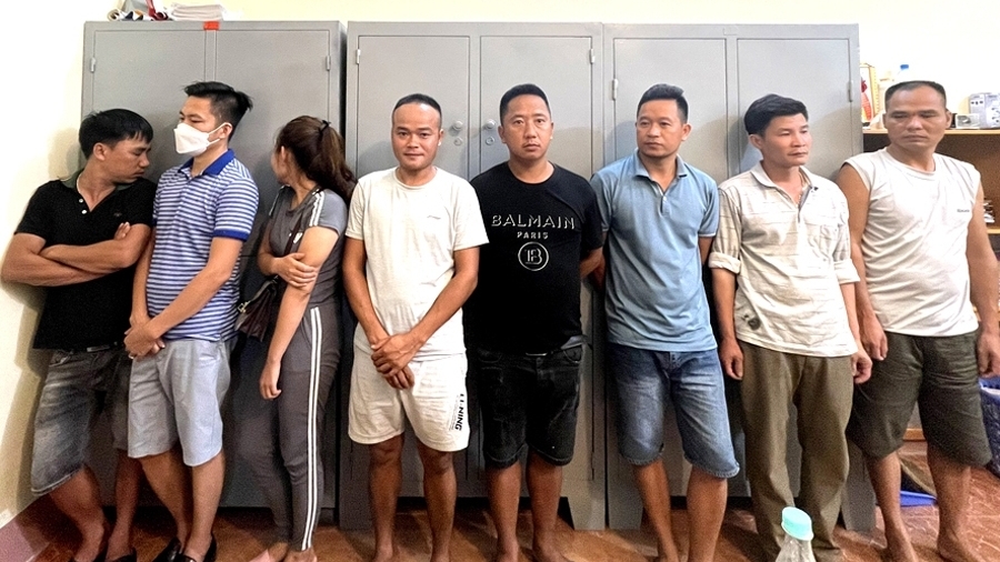 Hà Giang: Bắt giữ 8 đối tượng đang có hành vi đánh bạc bằng hình thức xóc đĩa