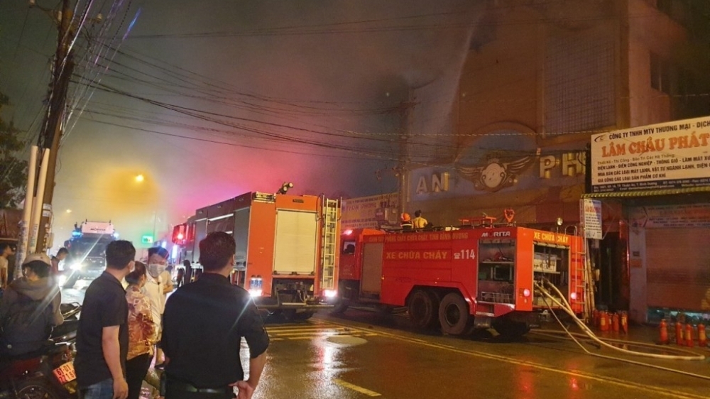 Vụ cháy quán karaoke tại Bình Dương: 32 người tử vong