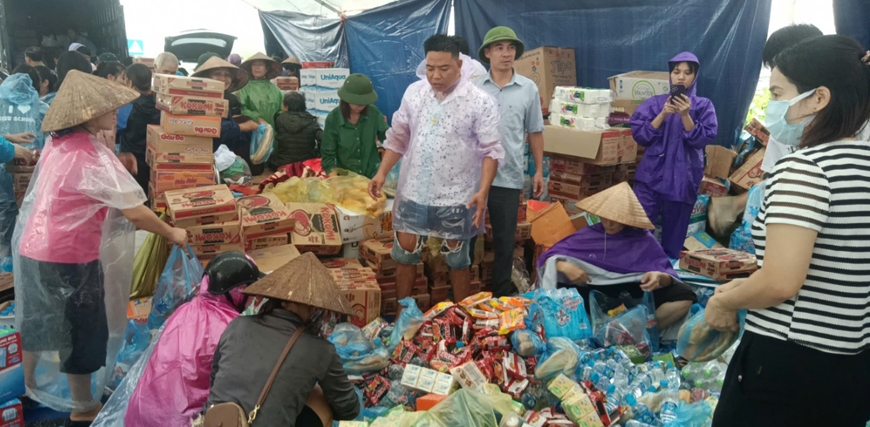 Bí thư Vĩnh Phúc chỉ đạo khẩn trương di dời người dân khỏi vùng ngập lụt