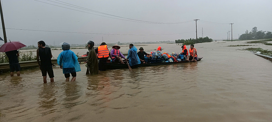 Không để cho bà con đang ở khu vực ngập bị đói, thiếu nhu yếu phẩm