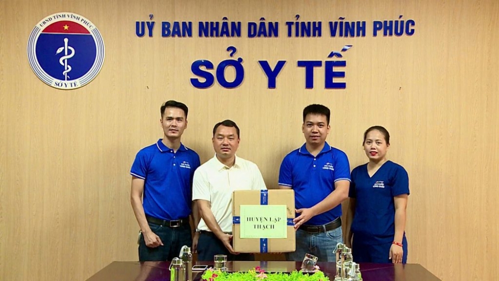 Sở Y tế tỉnh Vĩnh Phúc tiếp nhận 1 tấn thuốc tài trợ phòng chống lụt bão