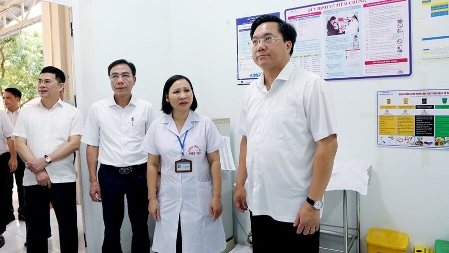 Chủ tịch tỉnh Phú Thọ yêu cầu ngành Y tế phải sâu y lý, giỏi y thuật và giàu y đức