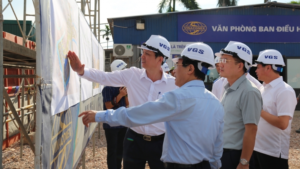 Thứ trưởng Bộ Xây dựng kiểm tra tình hình phát triển nhà ở xã hội tại Phú Thọ