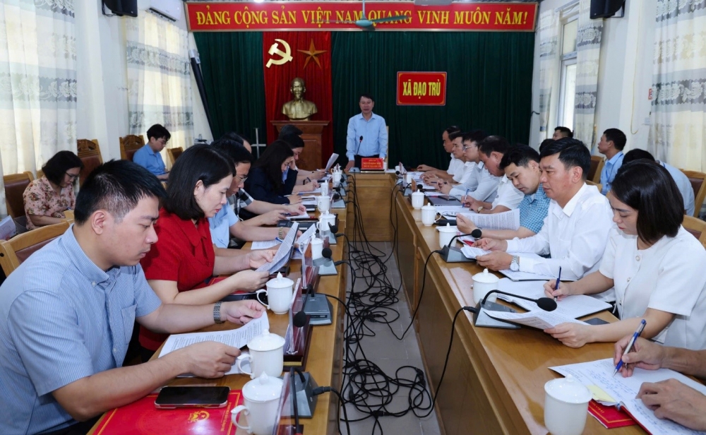 Phó Chủ tịch UBND tỉnh Nguyễn Khắc Hiếu phát biểu tại buổi làm việc