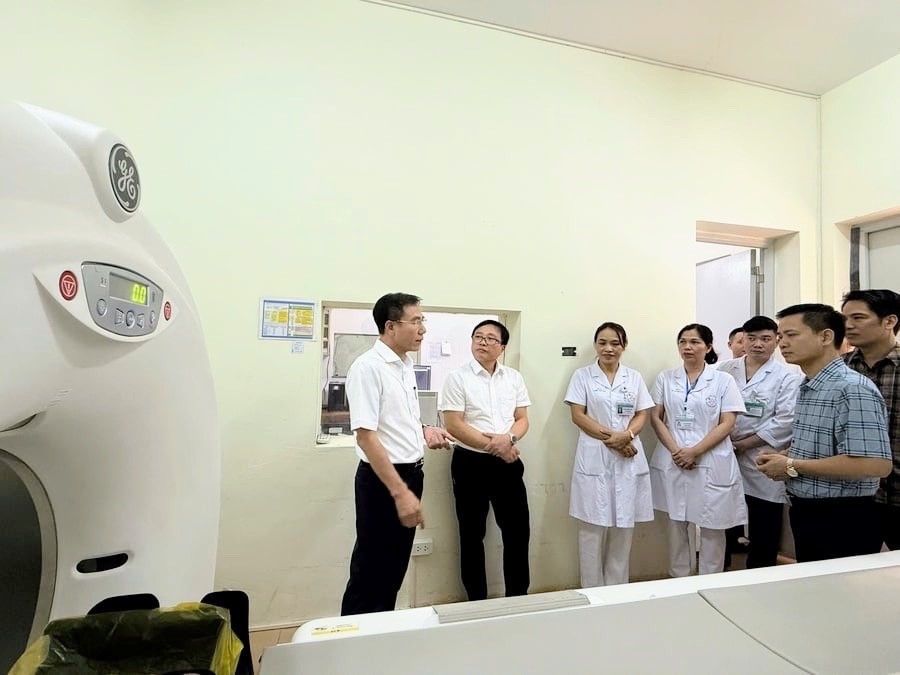 Lãnh đạo Sở Y tế Phú Thọ làm việc với một số địa phương về chăm sóc sức khoẻ Nhân dân