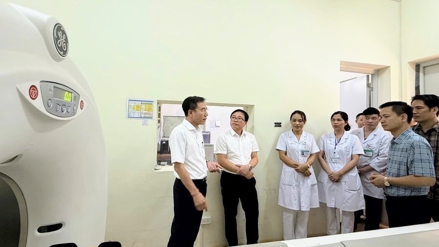 Lãnh đạo Sở Y tế Phú Thọ làm việc với một số địa phương về chăm sóc sức khoẻ Nhân dân