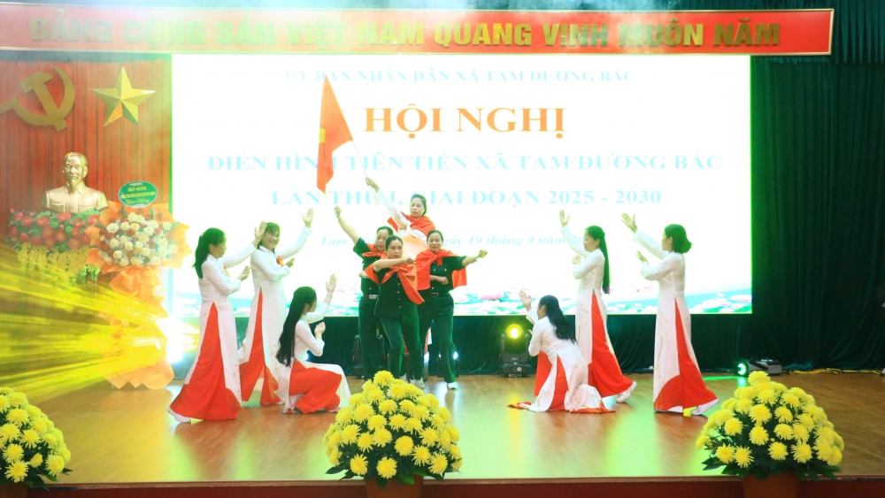 Phú Thọ: Tam Phú Thọ: Tam