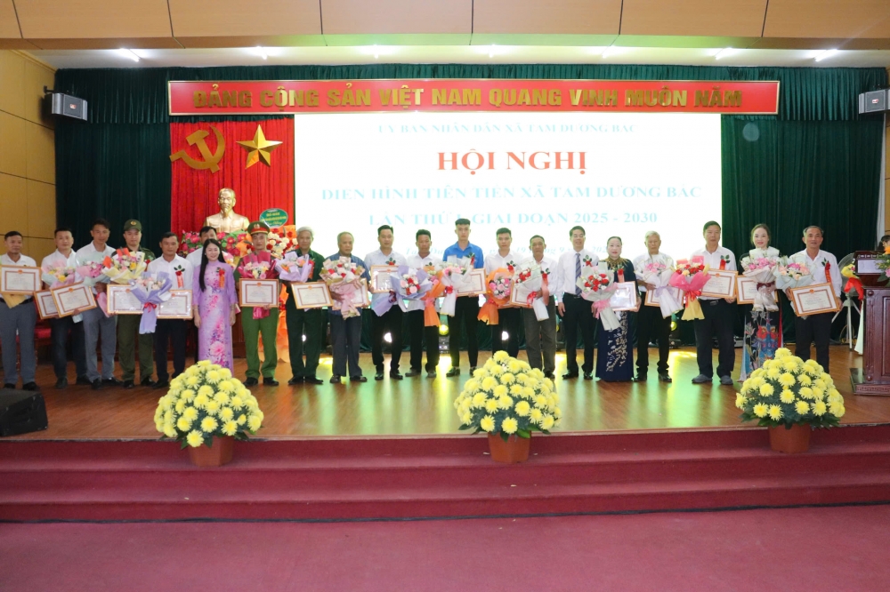 Phú Thọ: Tam Phú Thọ: Tam