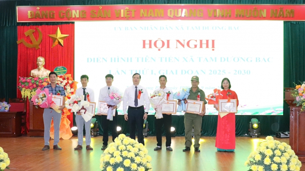 Xã Tam Dương Bắc biểu dương 44 tập thể, cá nhân trong phong trào thi đua yêu nước