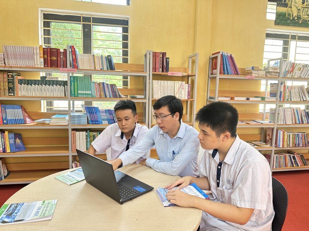 Bên cạnh công tác quản l, Nguyễn Văn Đại có thành tích cao trong lãnh đạo, chỉ đạo chuyên môn của đơn vị và thành tích giảng dạy đội tuyển học sinh giỏi, hướng dẫn học sinh tham gia nghiên cứu khoa học